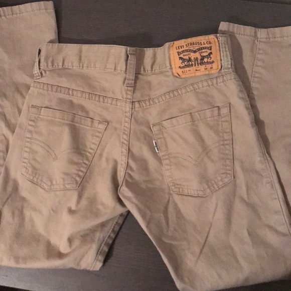 Boys size 8 Levi Khakis - Picture 2 of 3